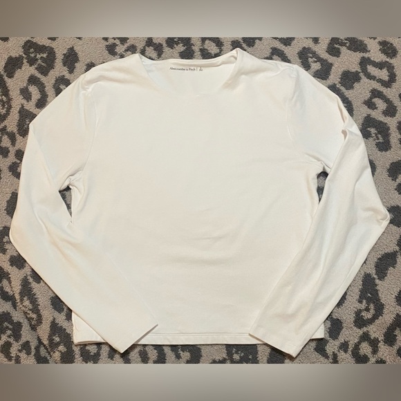 Abercrombie Long Sleeve Cotton Blend Seamless Cropped Tee - Picture 4 of 6